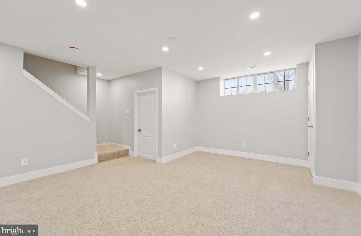 2037 Putnam Rd, Baltimore MD  21227-4144 exterior