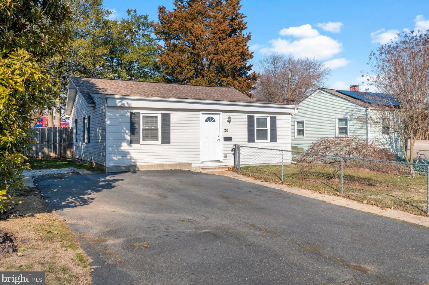 35 Blister St, Baltimore, MD 21220-4604