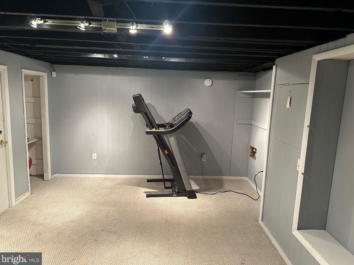 8016 Kimberly Rd, Baltimore MD 21222-2601 exterior