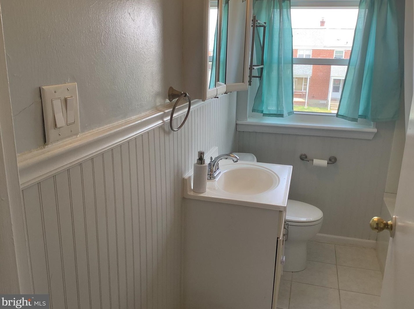 8016 Kimberly Rd, Baltimore MD 21222-2601 exterior