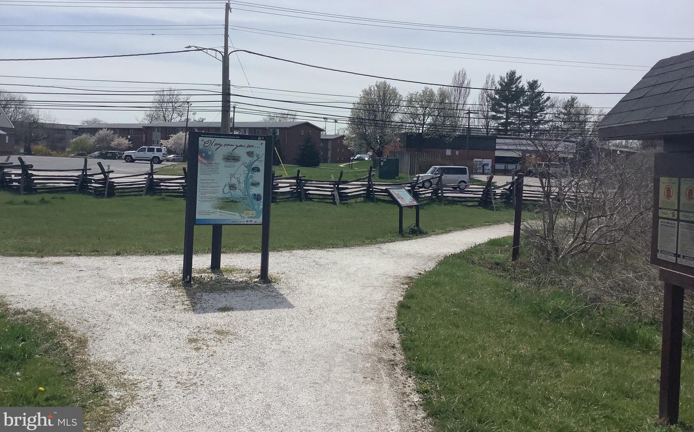 8016 Kimberly Rd, Baltimore MD 21222-2601 exterior