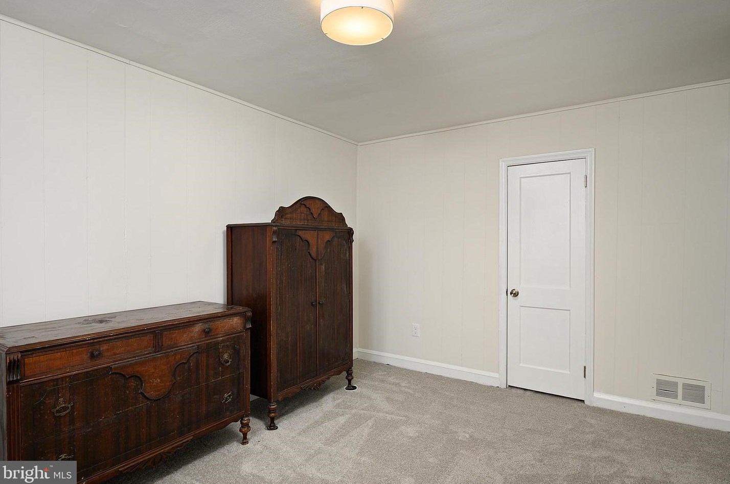 1905 Marsdale Rd, Baltimore MD  21222-5609 exterior