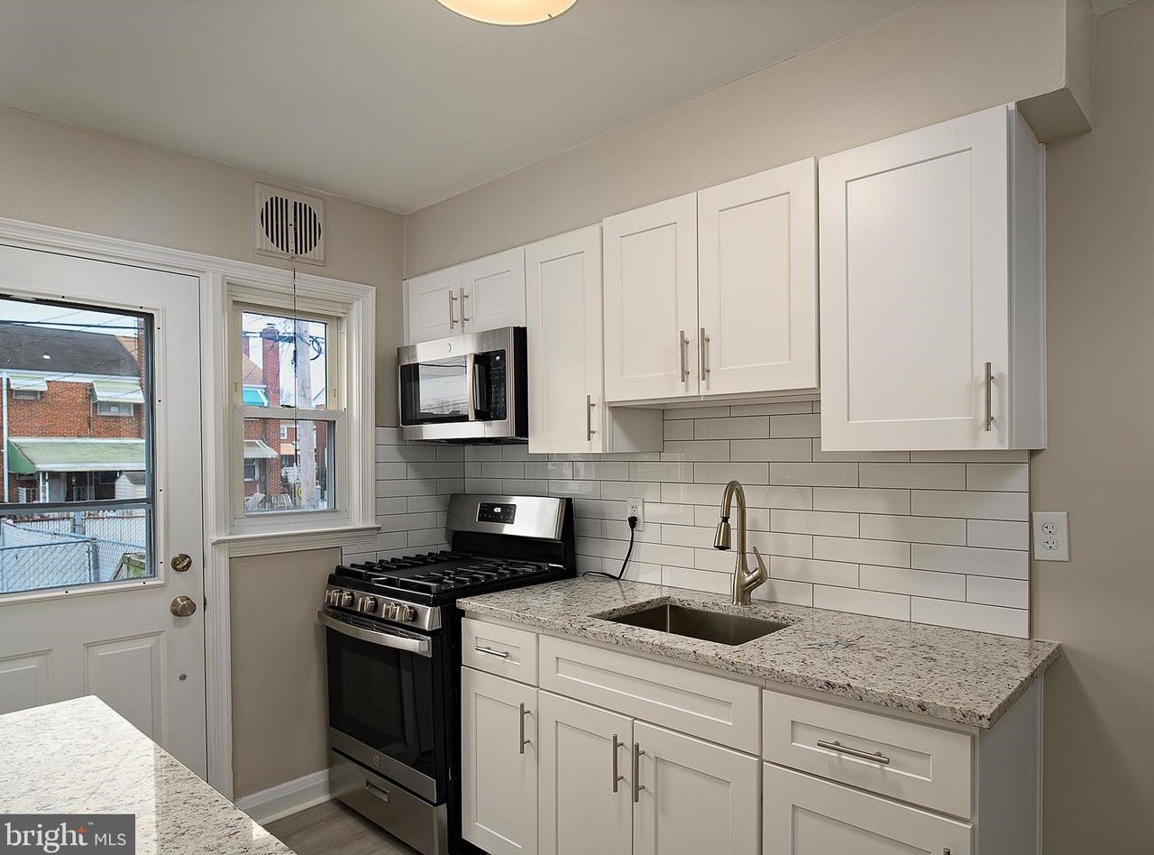 1905 Marsdale Rd, Baltimore MD  21222-5609 exterior