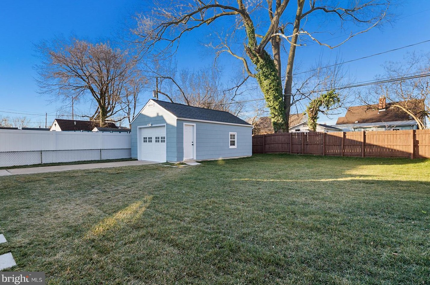 3446 Sollers Point Rd, Baltimore MD  21222-6052 exterior