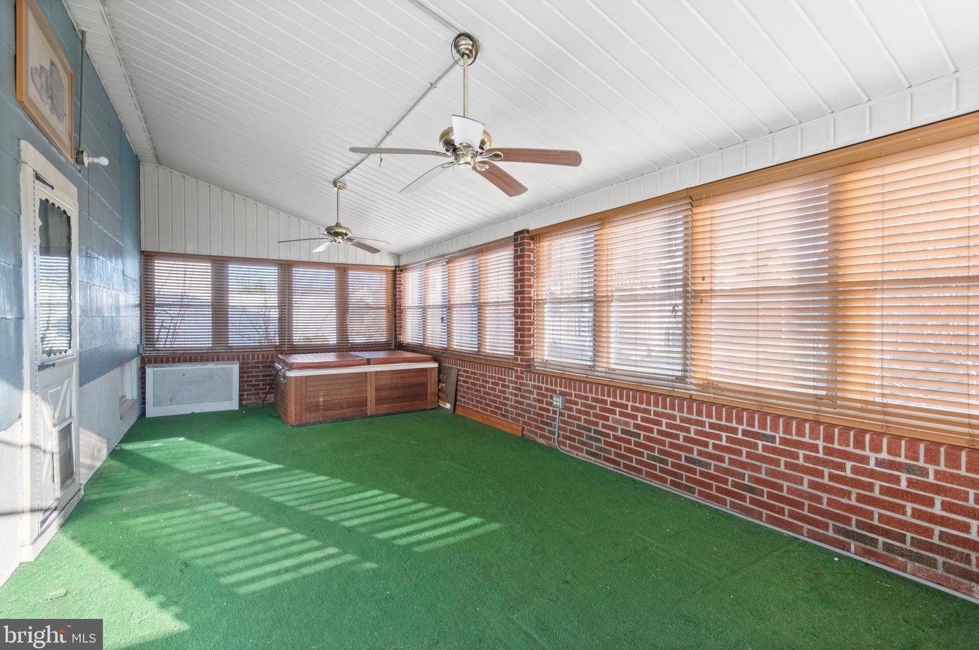 223 Maple Ave, Baltimore MD  21222-4245 exterior