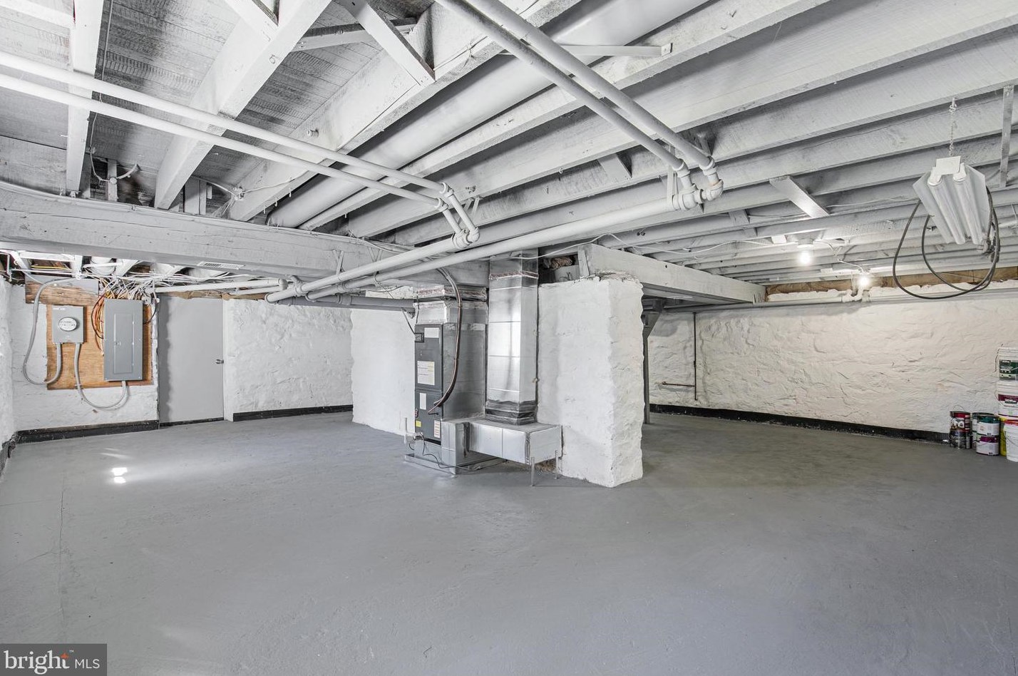 106 Maple Ave, Baltimore MD  21204-3525 exterior