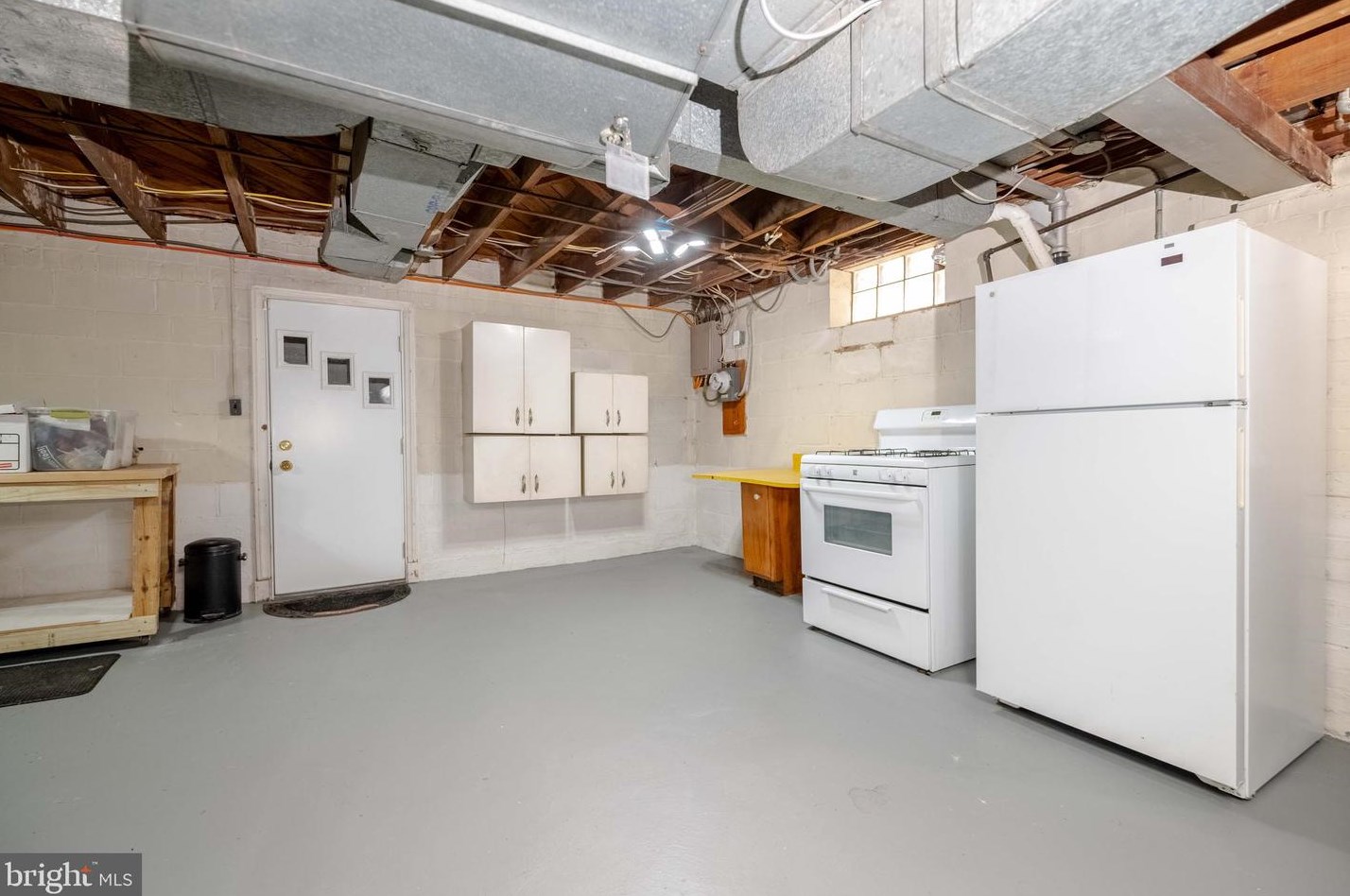 7012 Dunhill Rd, Baltimore MD  21222-5916 exterior