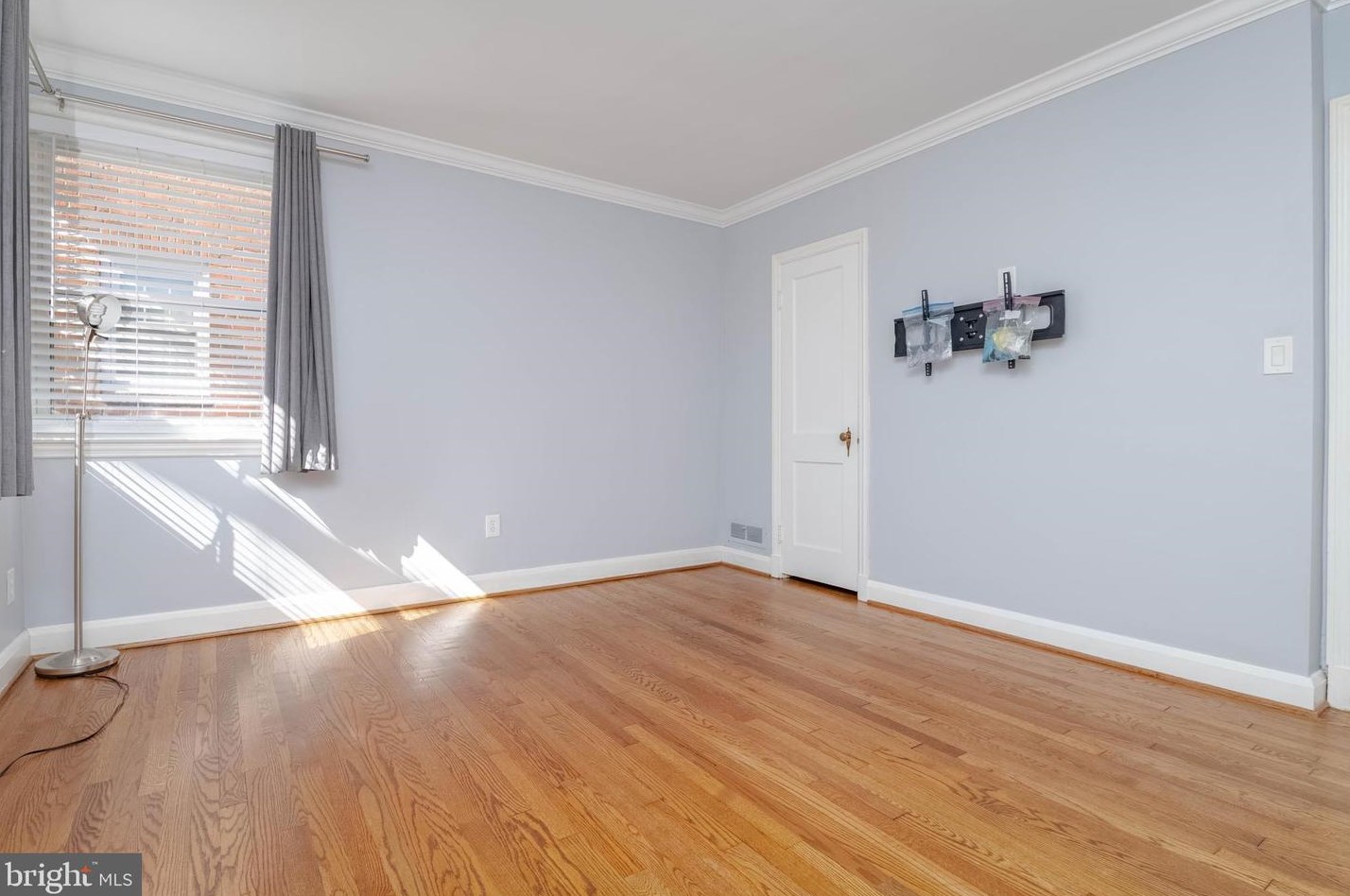 7012 Dunhill Rd, Baltimore MD  21222-5916 exterior