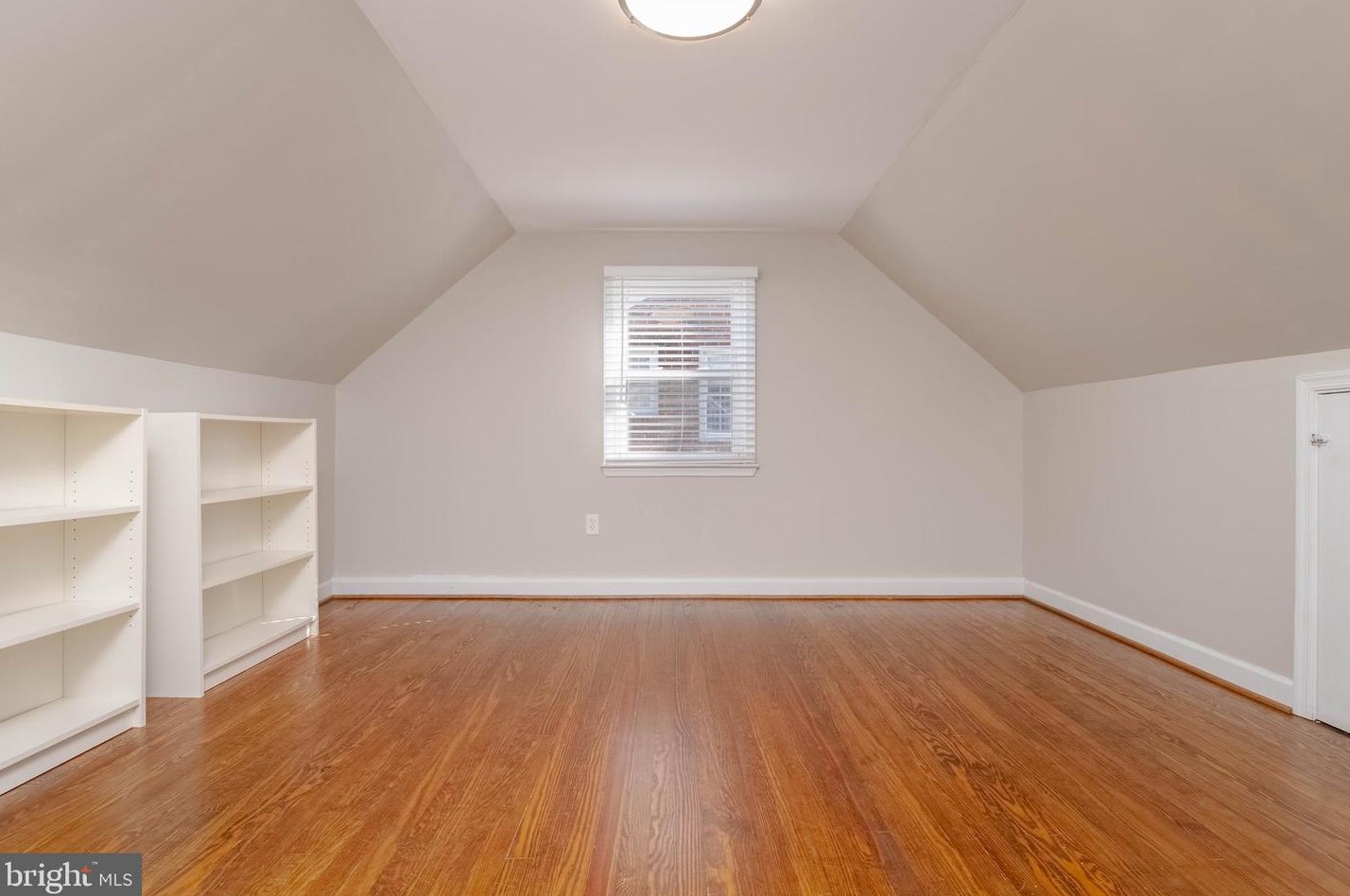 7012 Dunhill Rd, Baltimore MD  21222-5916 exterior