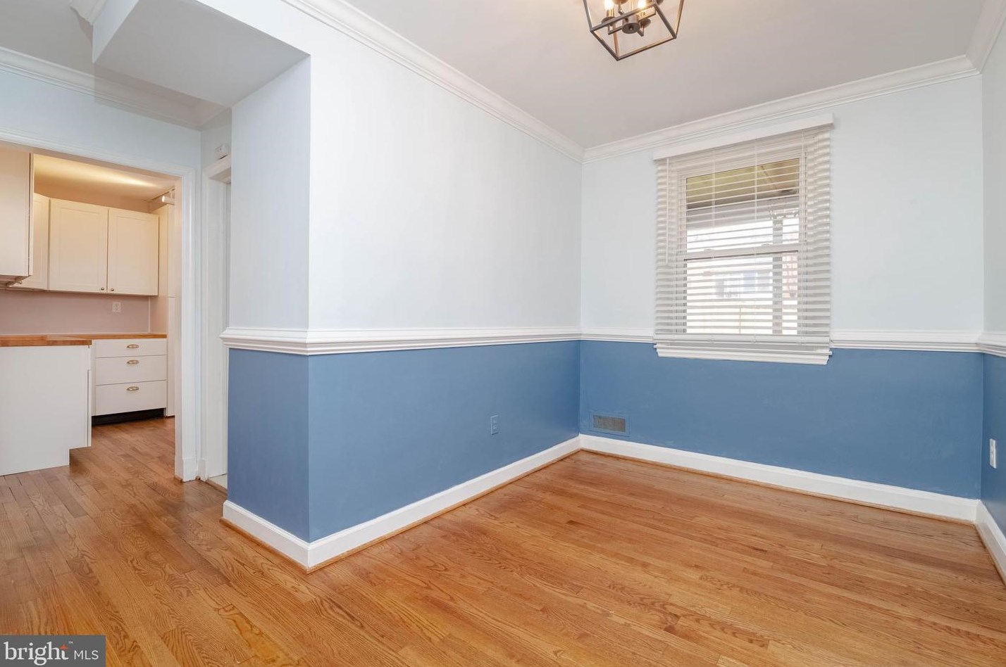 7012 Dunhill Rd, Baltimore MD  21222-5916 exterior