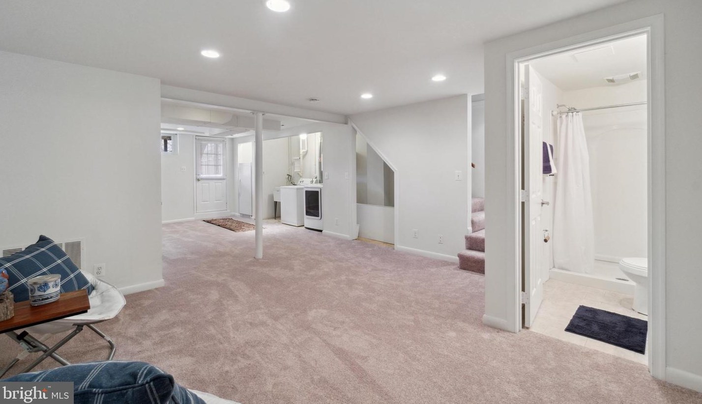 215 Medwick Garth, Baltimore MD 21228-2106 exterior