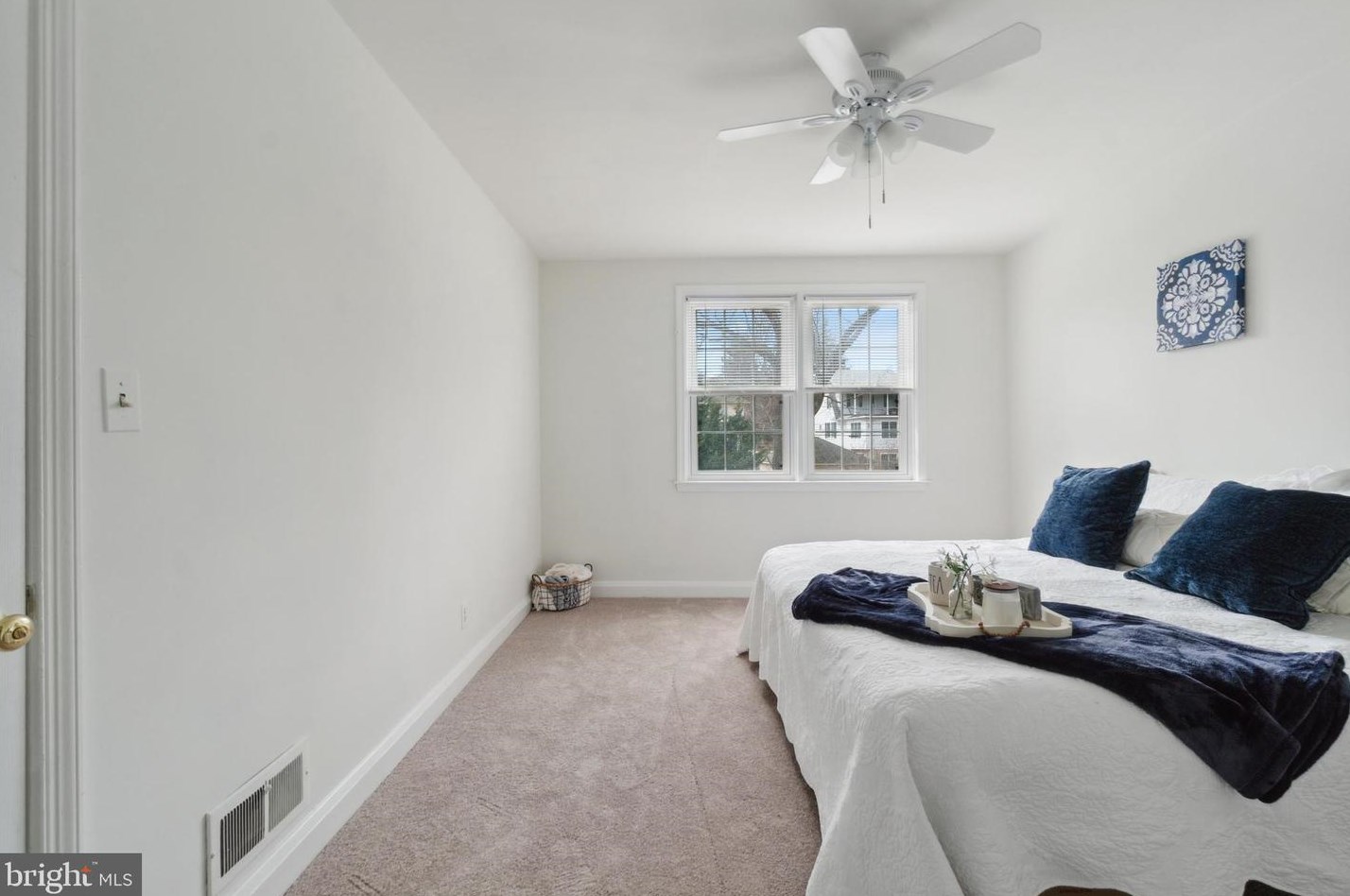 215 Medwick Garth, Baltimore MD 21228-2106 exterior