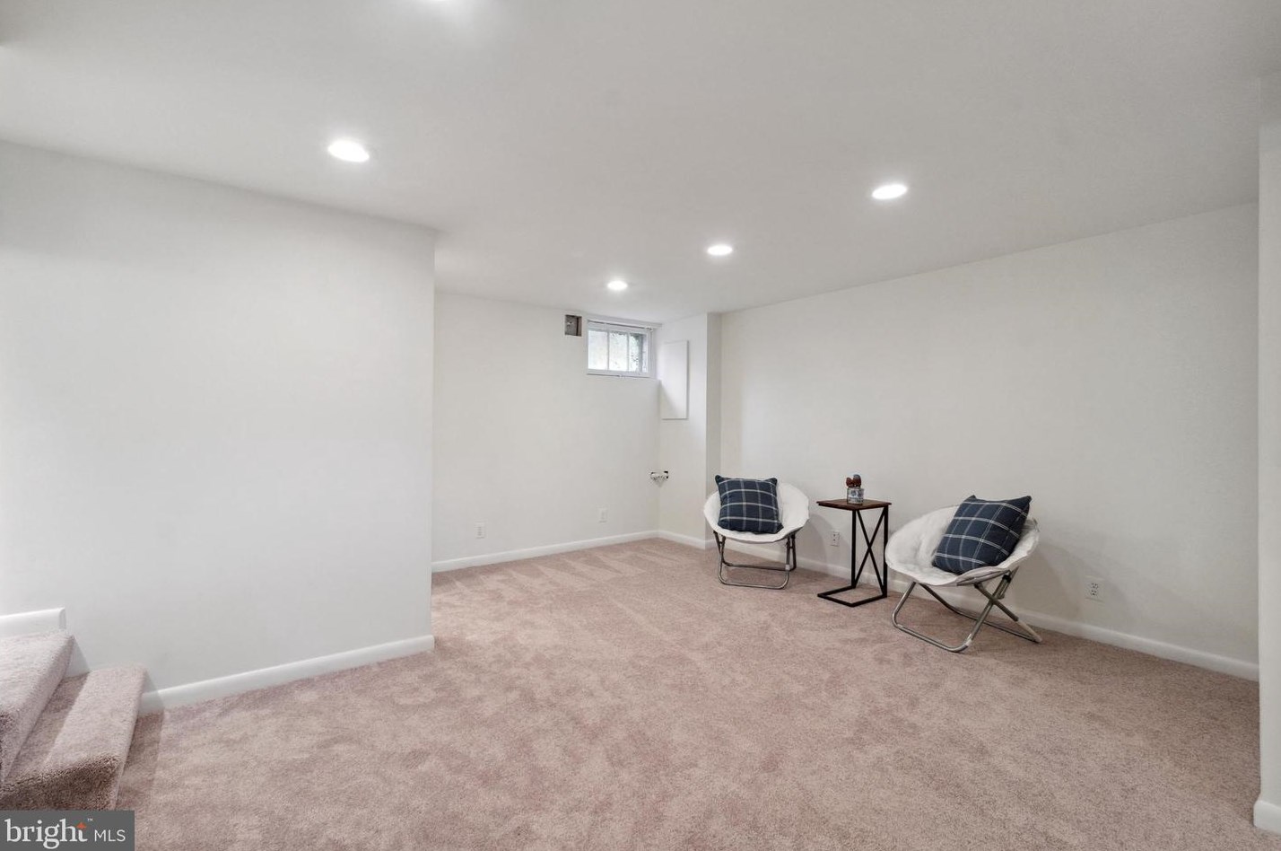 215 Medwick Garth, Baltimore MD 21228-2106 exterior