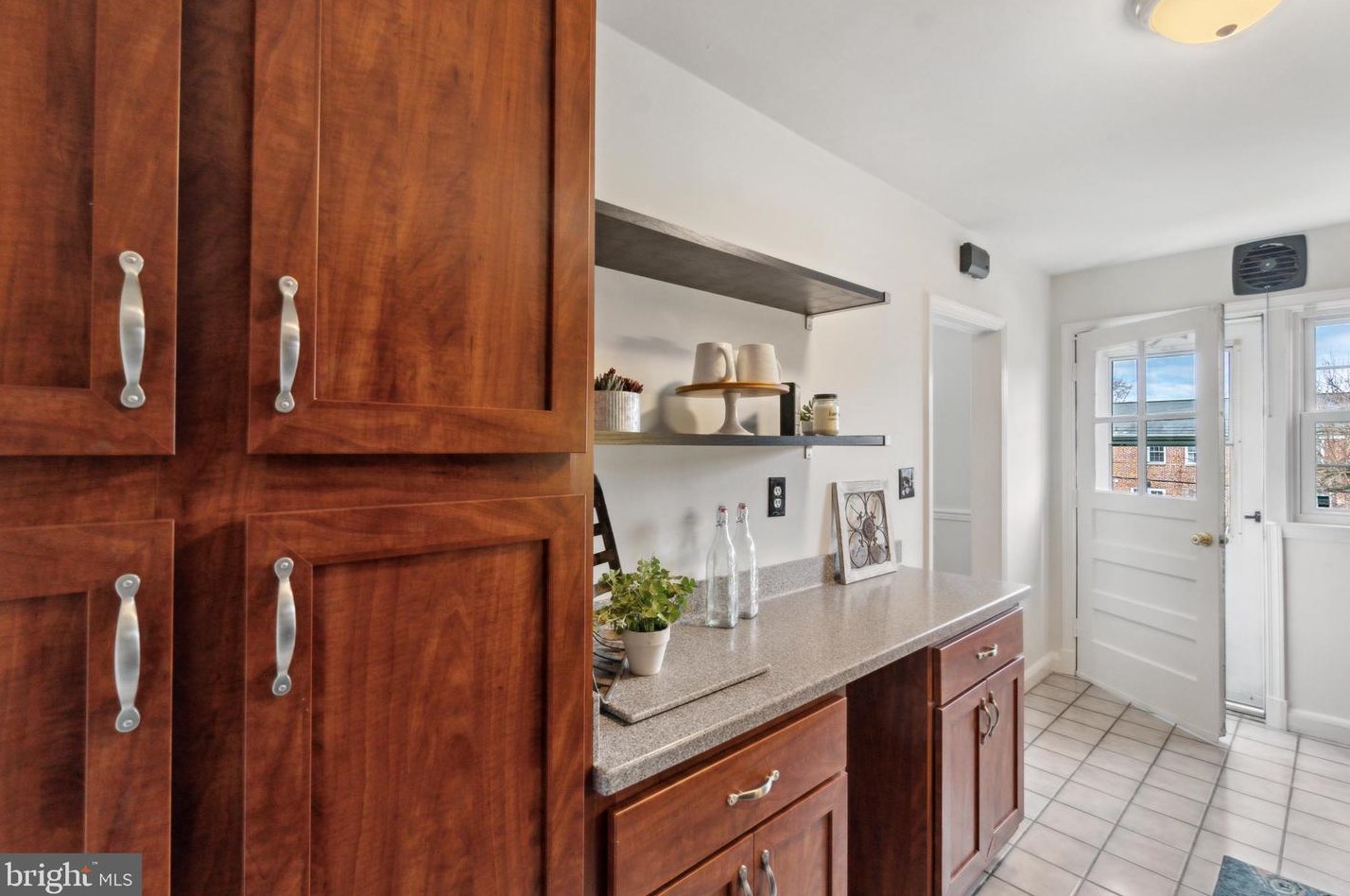 215 Medwick Garth, Baltimore MD 21228-2106 exterior