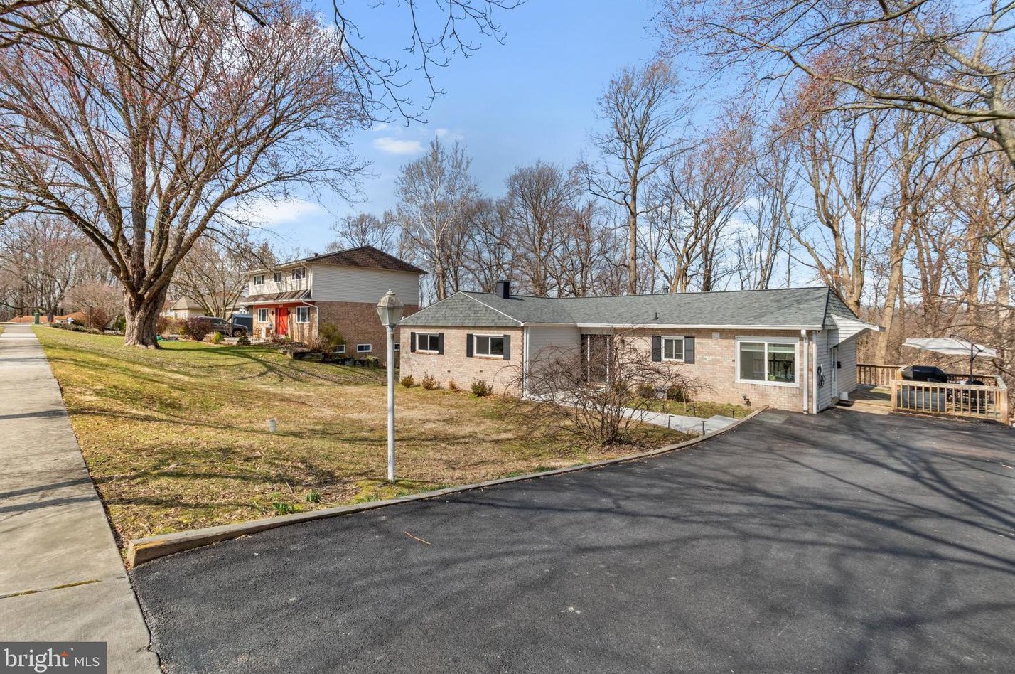 2212 Shefflin Ct, Baltimore, MD 21209-1026
