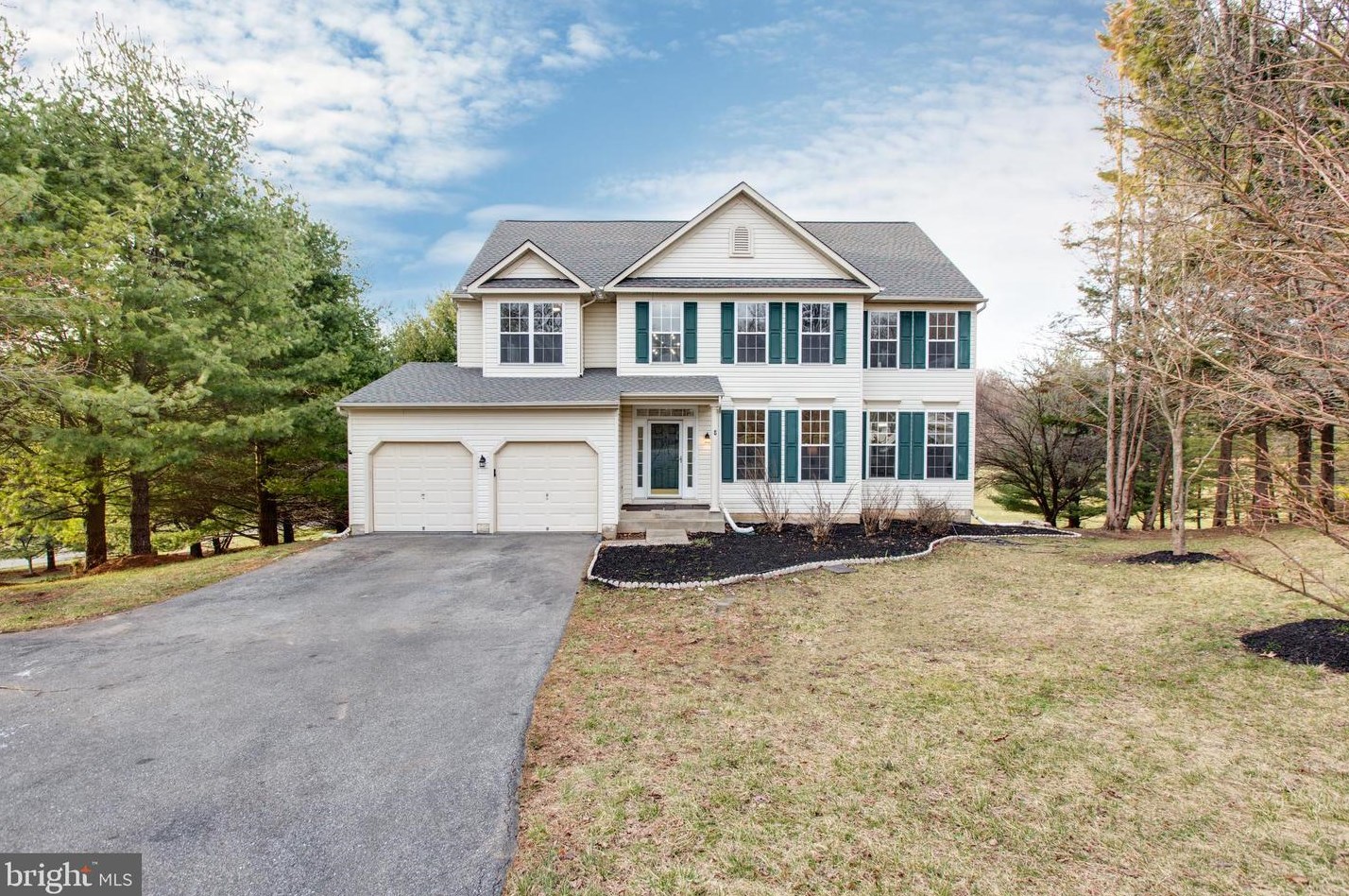 8 Brooks Ct, Baltimore, MD 21244-1851