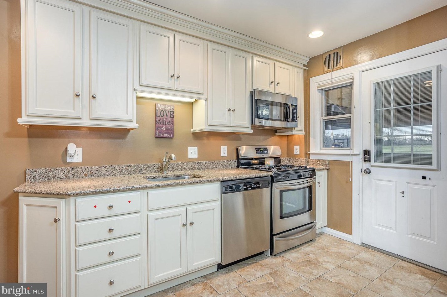 1963 Denbury Dr, Baltimore MD  21222-4602 exterior