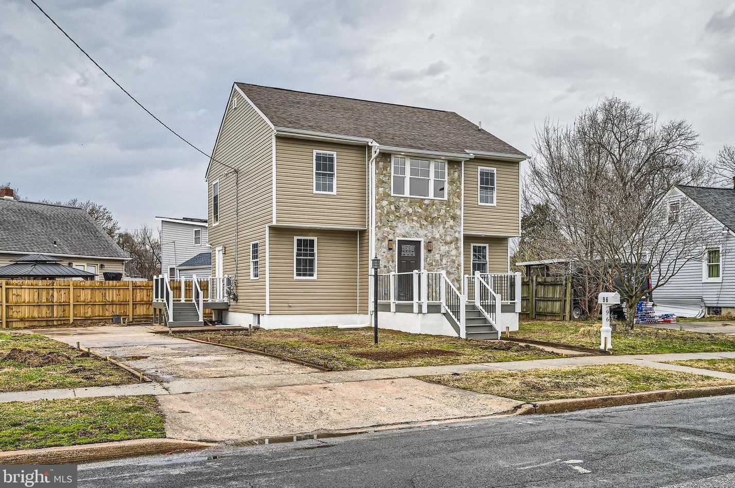 96 Delmar Ave, Baltimore, MD 21222-4852