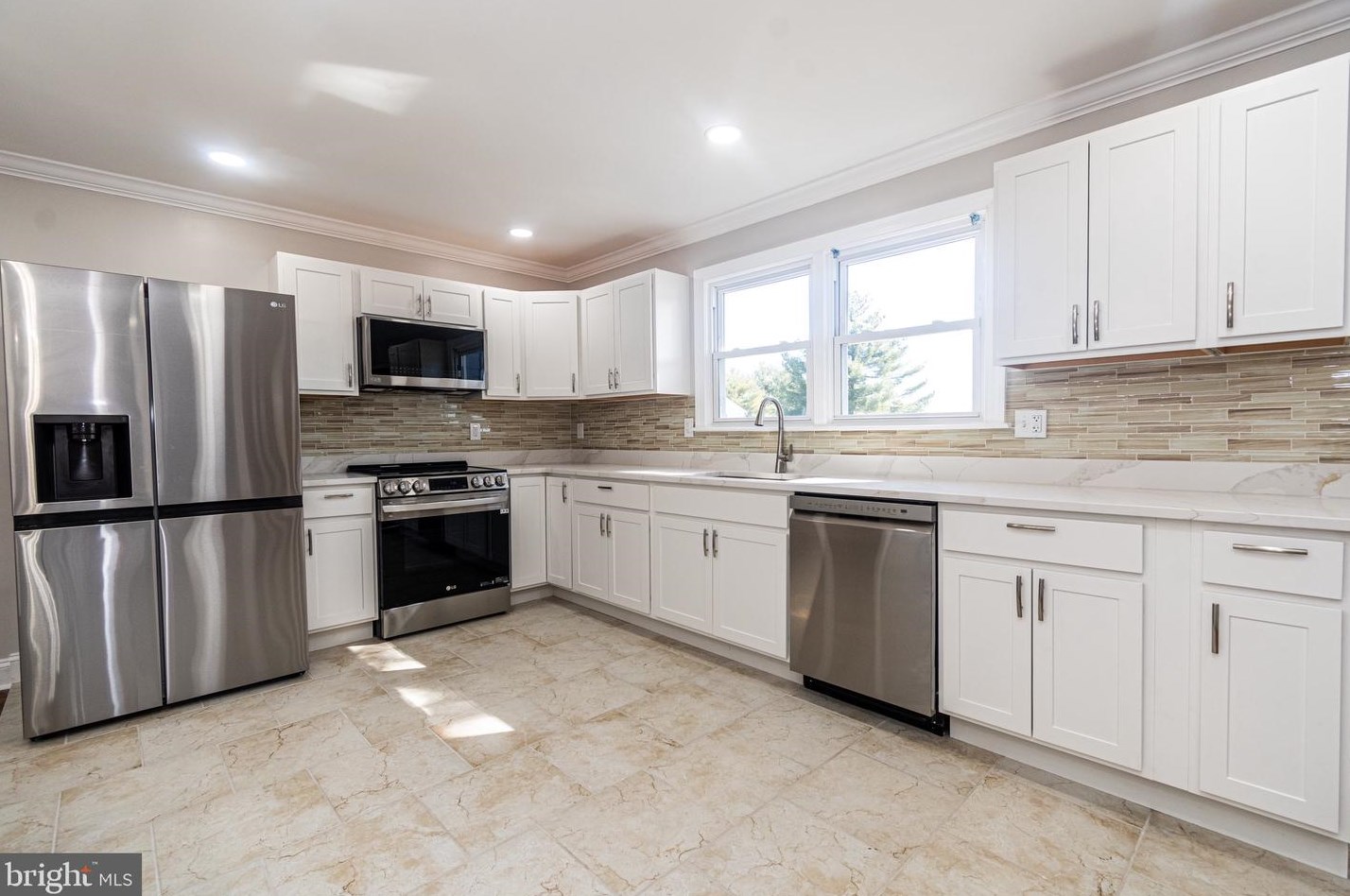 1118 Mirga Cir, Baltimore, MD 21207-3951