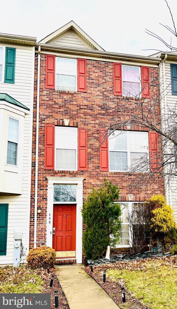 640 Luthardt Rd, Baltimore, MD 21220