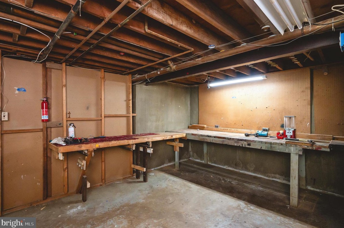 8337 Analee Ave, Baltimore MD  21237-1601 exterior