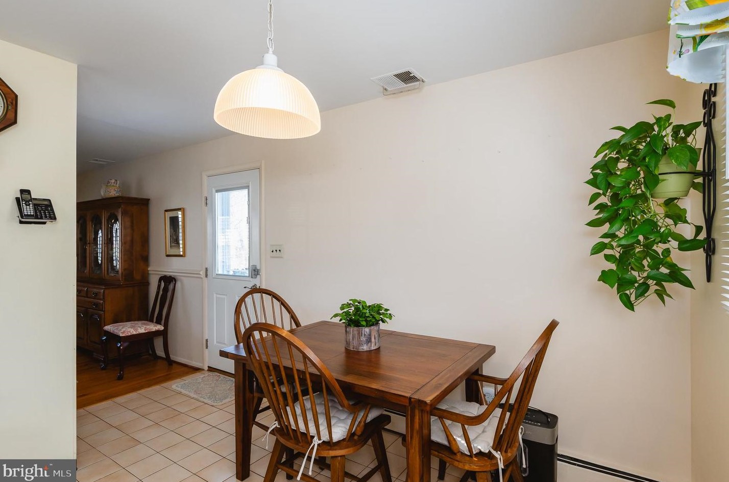 8337 Analee Ave, Baltimore MD  21237-1601 exterior