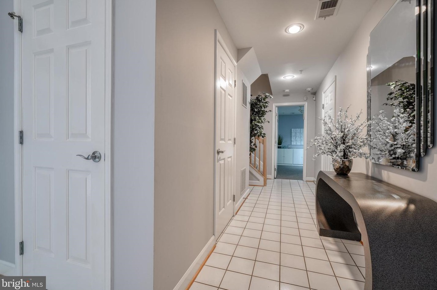 3 Stridesham Ct, Baltimore, MD 21209-5301