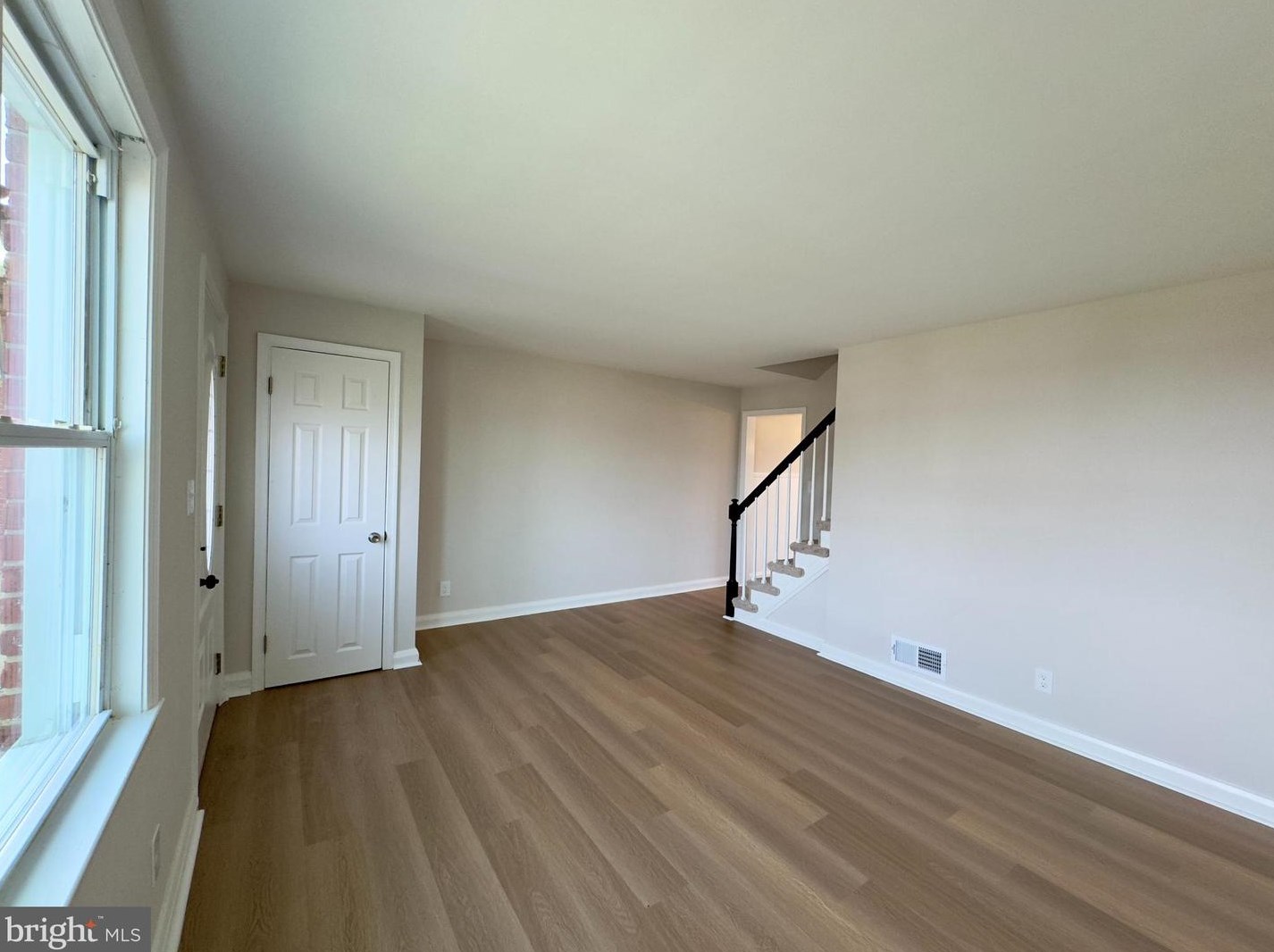 1814 Dunmere Rd, Baltimore MD  21222-3107 exterior