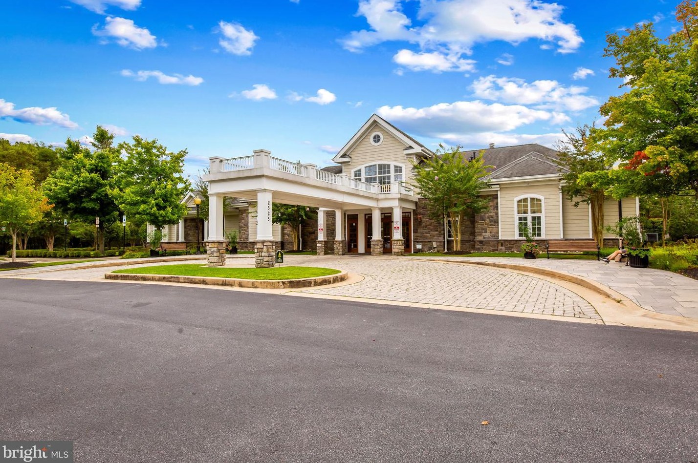 7400 Travertine Dr, Baltimore MD 21209-5278 exterior