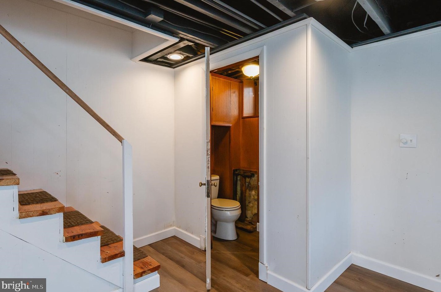 32 Enjay Ave, Baltimore MD  21228-3525 exterior