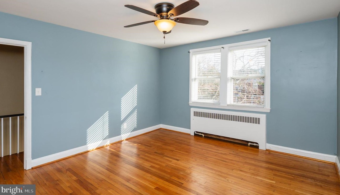 32 Enjay Ave, Baltimore MD  21228-3525 exterior