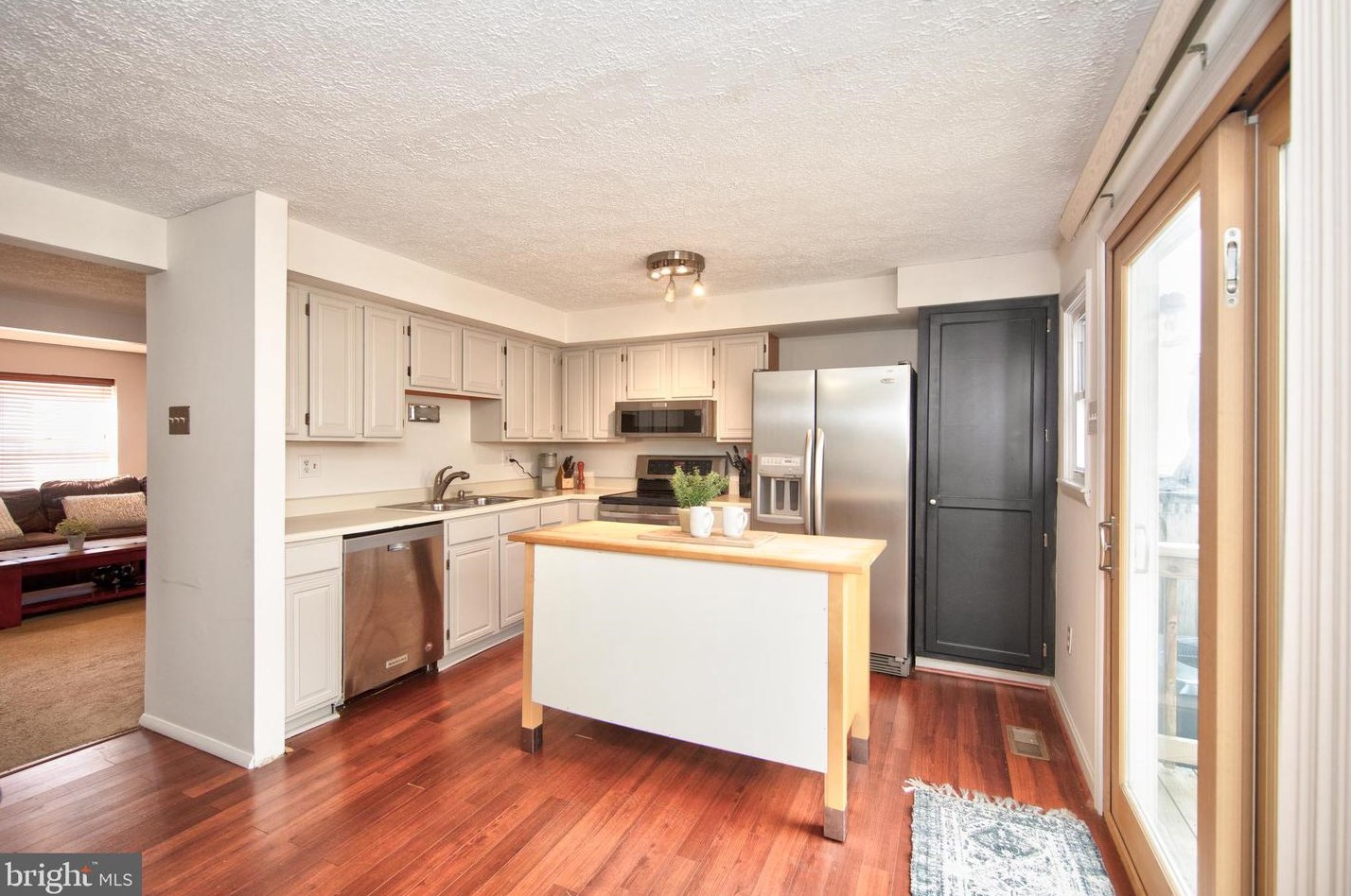 4 Capland Ct, Perry Hall, MD 21128