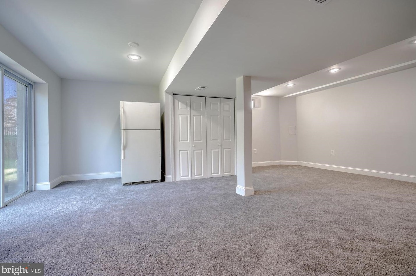 9729 Magledt Rd, Baltimore MD  21234-1818 exterior