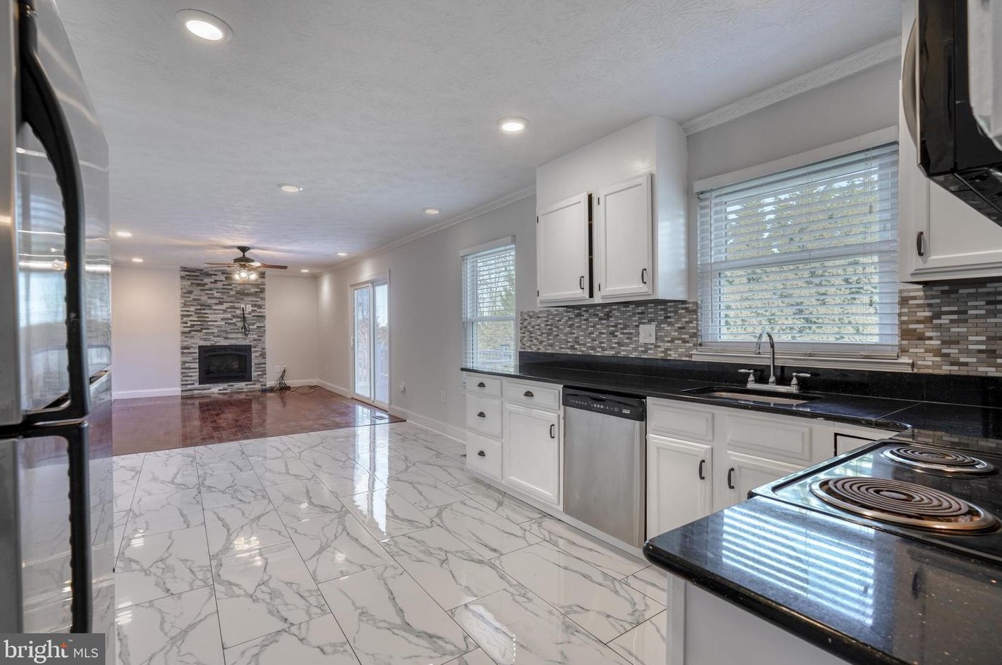 9729 Magledt Rd, Baltimore MD  21234-1818 exterior