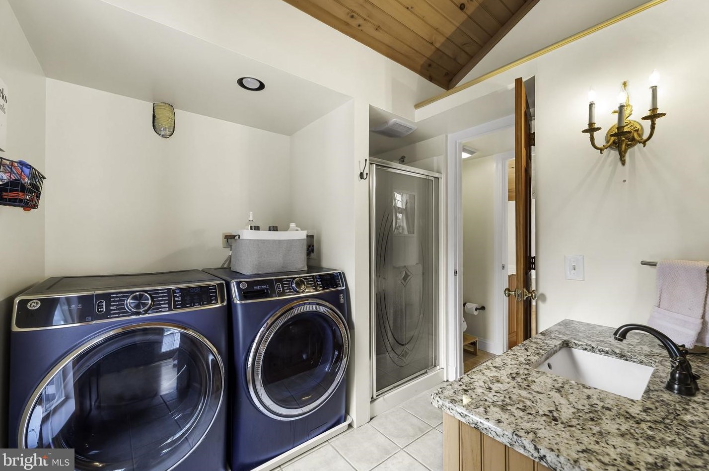1811 Roland Ave, Baltimore MD  21204-3530 exterior