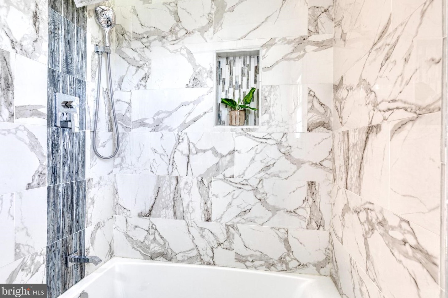 2910 Erie Ave, Baltimore MD  21234-1107 exterior