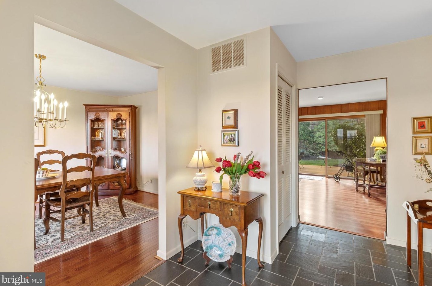1203 Doves Cove Rd, Baltimore, MD 21286-1424