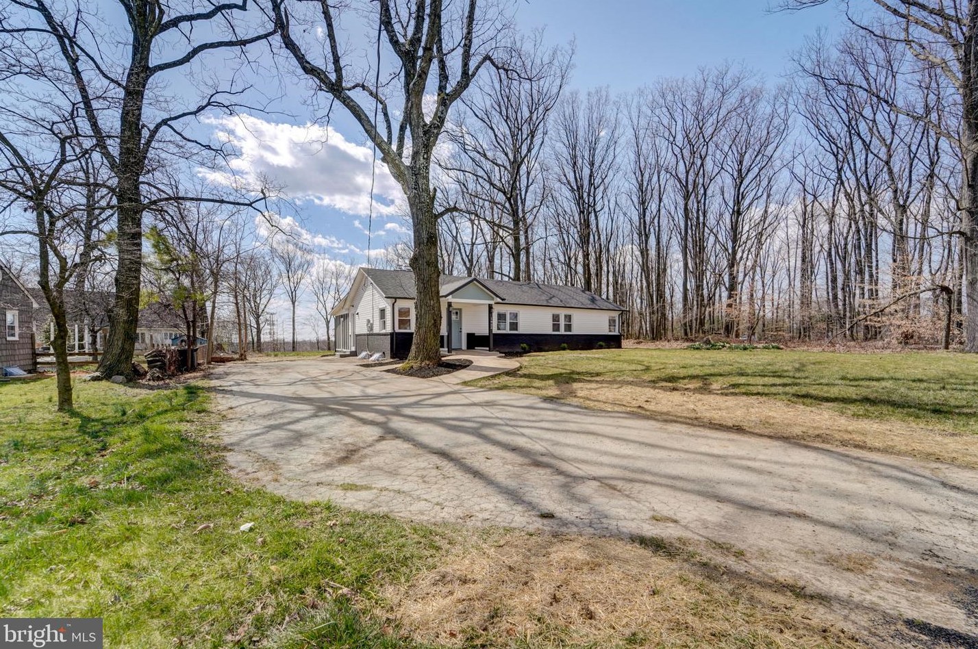 1932 Mountain Ave, Baltimore MD  21234-2726 exterior