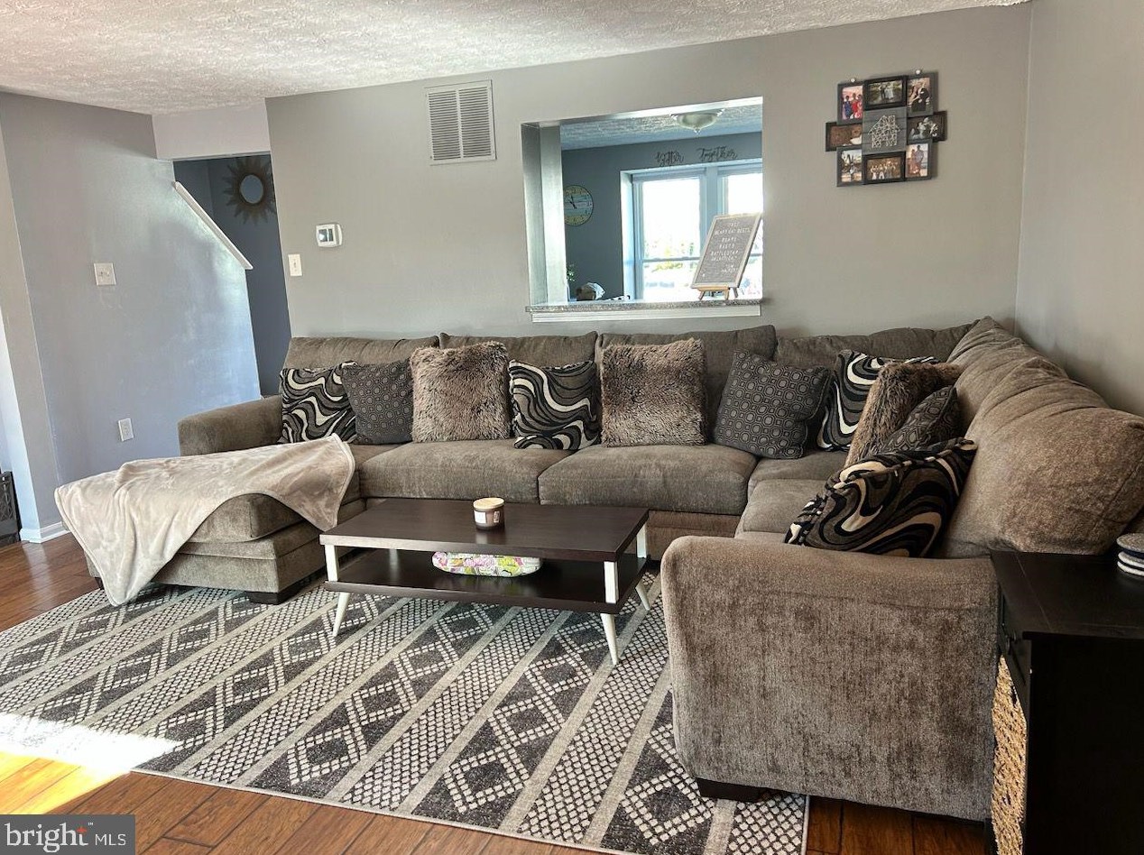 15 Hyacinth Rd, Baltimore MD  21234-3351 exterior