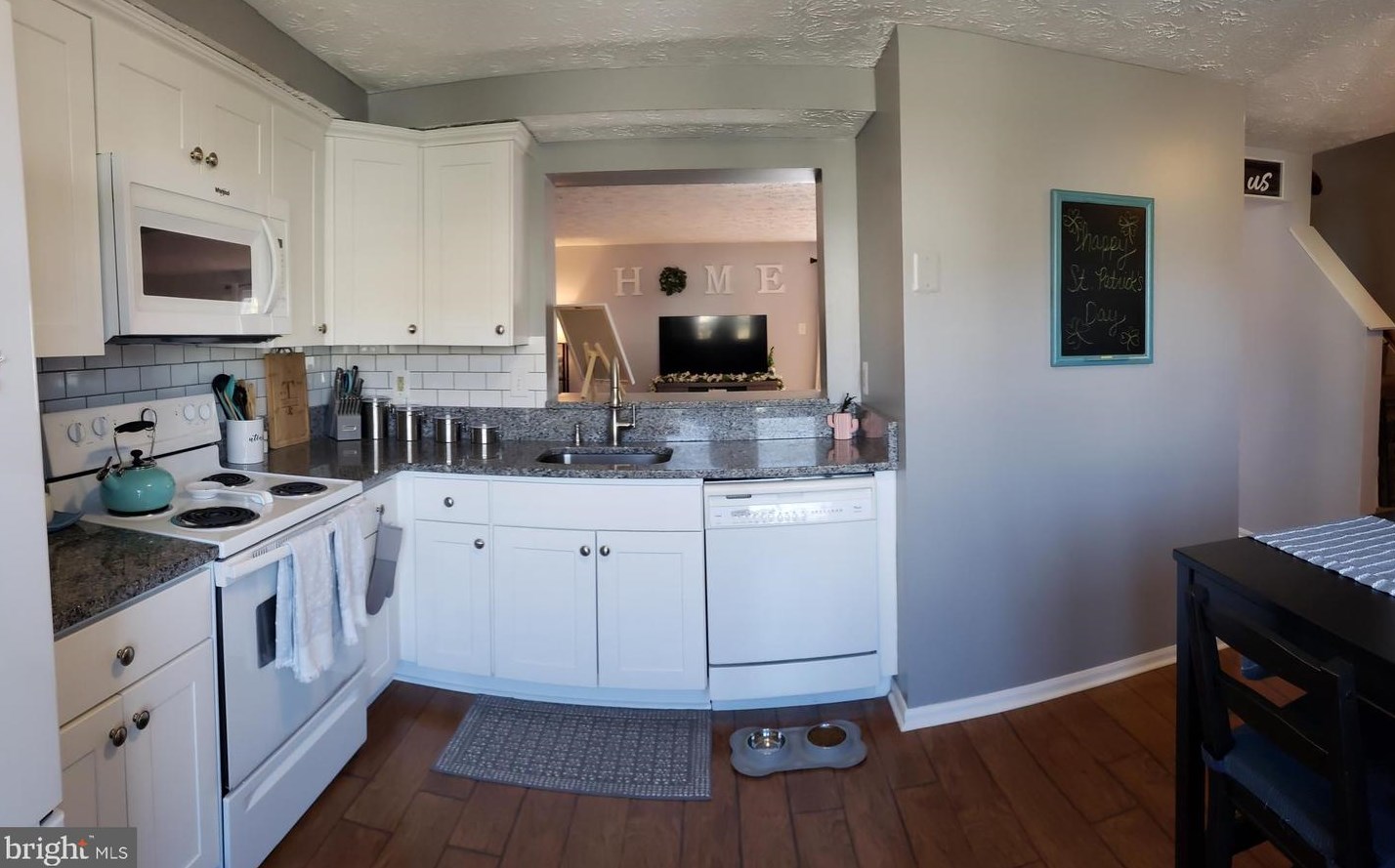 15 Hyacinth Rd, Baltimore MD  21234-3351 exterior