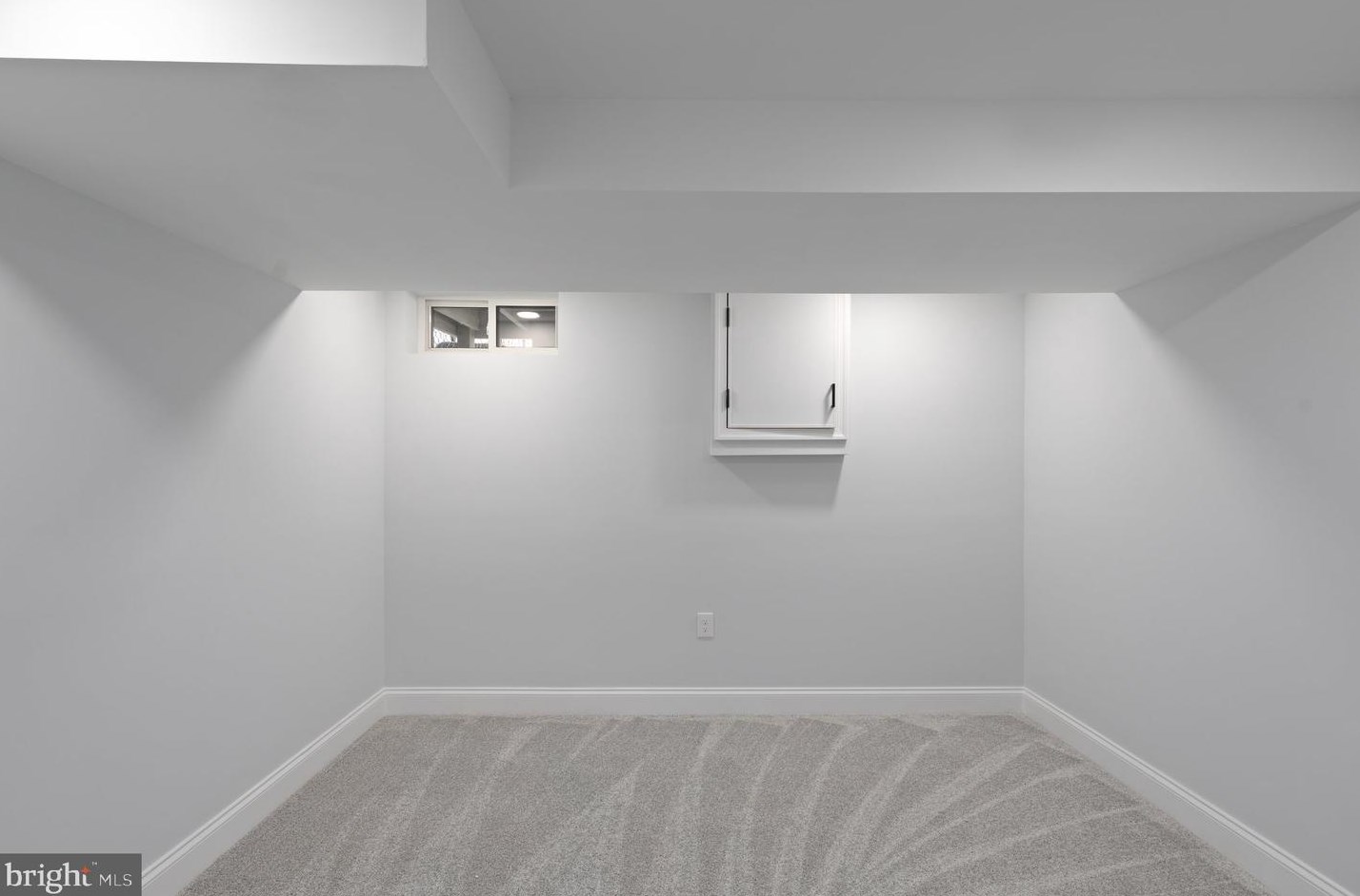 800 Bobby Rd, Baltimore MD  21228-3128 exterior