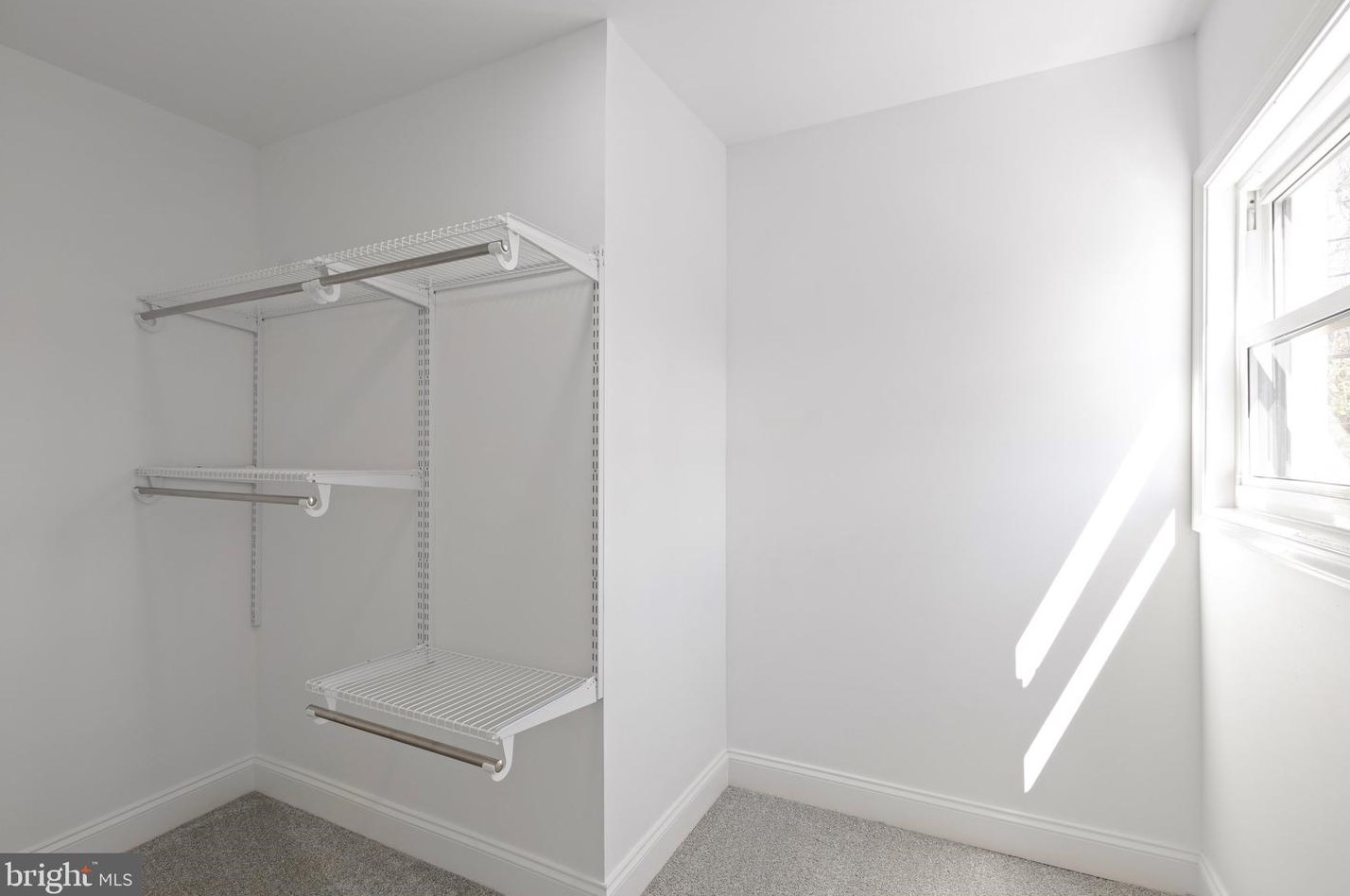 800 Bobby Rd, Baltimore MD  21228-3128 exterior