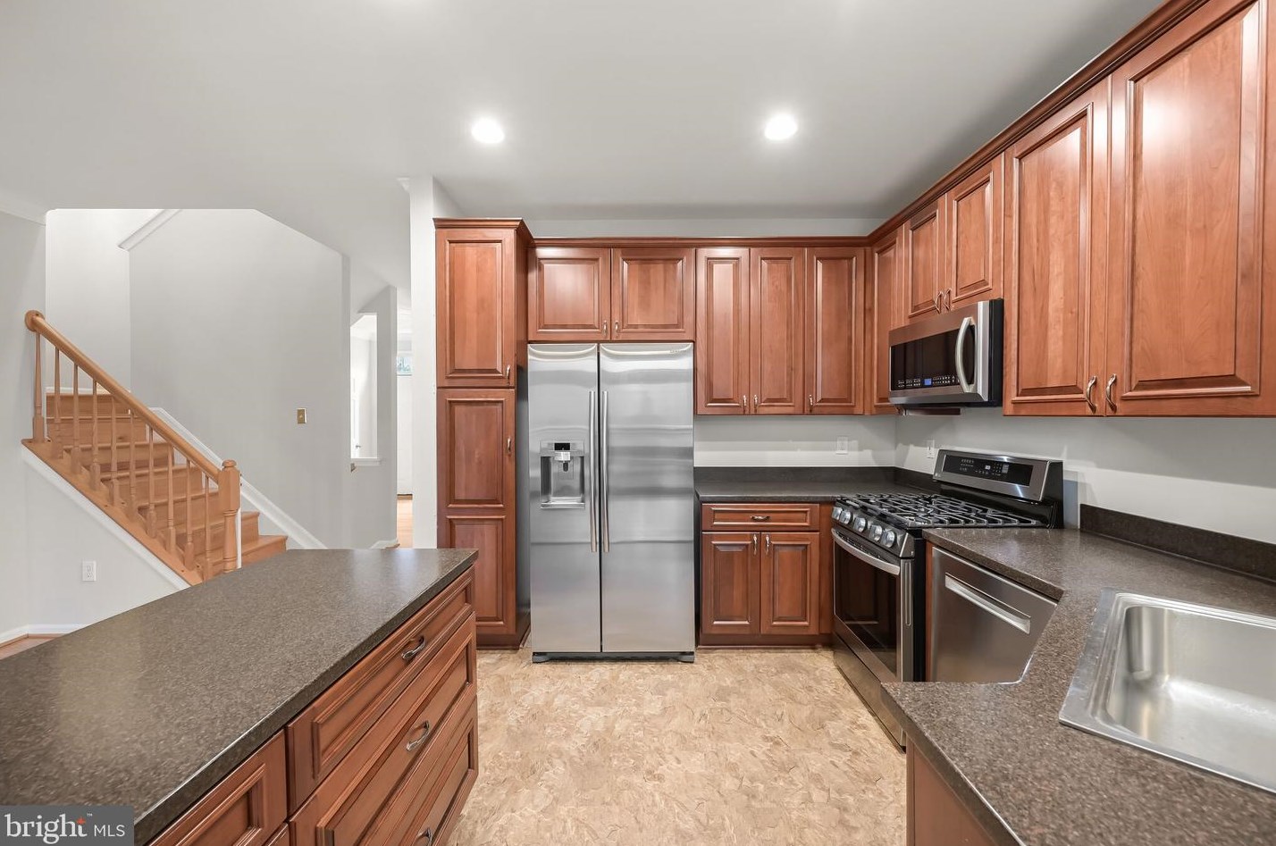 23 Pepperdine Cir, Baltimore, MD 21228-5371