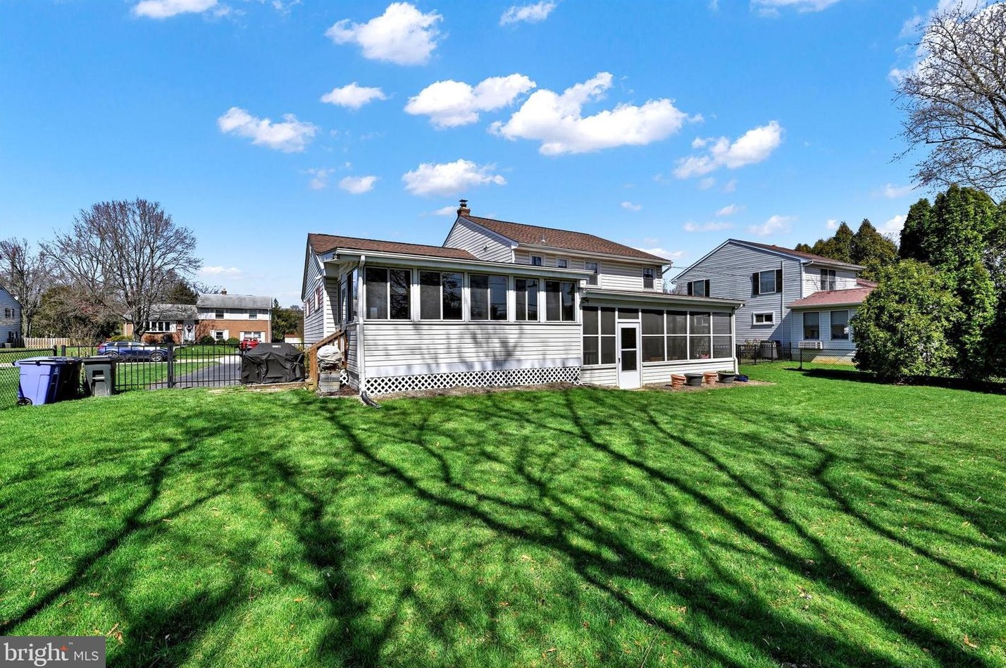 1607 Alston Rd, Baltimore, MD 21204-1911
