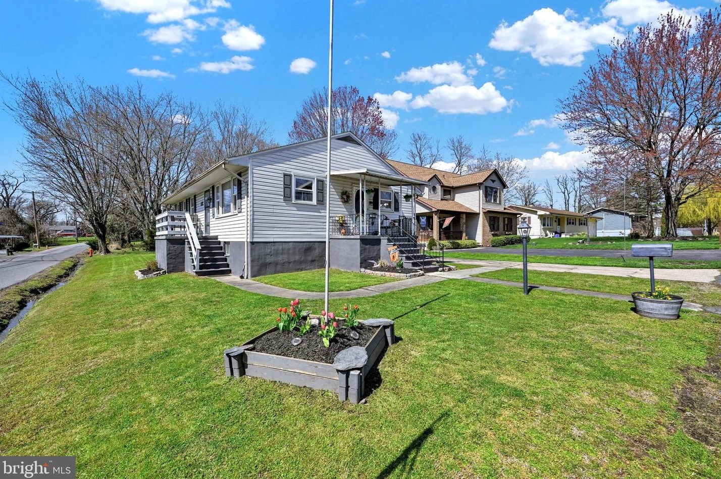 8016 Shore Rd, Baltimore, MD 21219-2312
