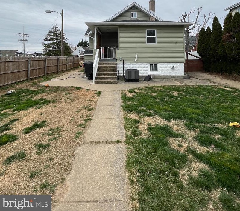 2906 Maple Ave, Baltimore MD  21234-5613 exterior