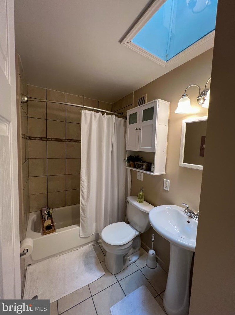 7285 Bridgewood Dr, Baltimore MD  21224-1901 exterior