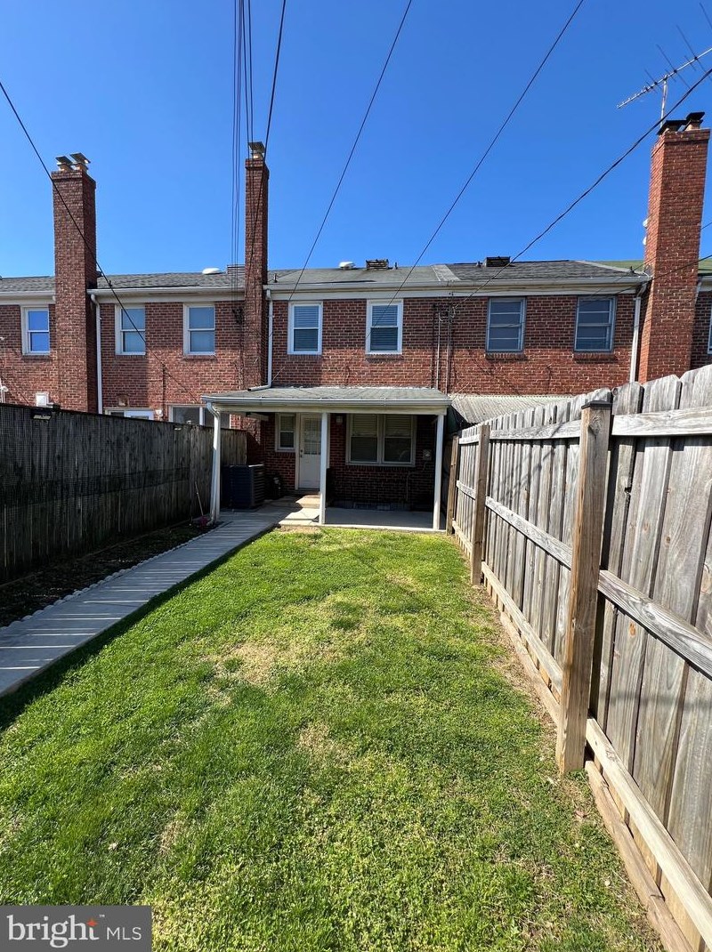 7285 Bridgewood Dr, Baltimore MD  21224-1901 exterior