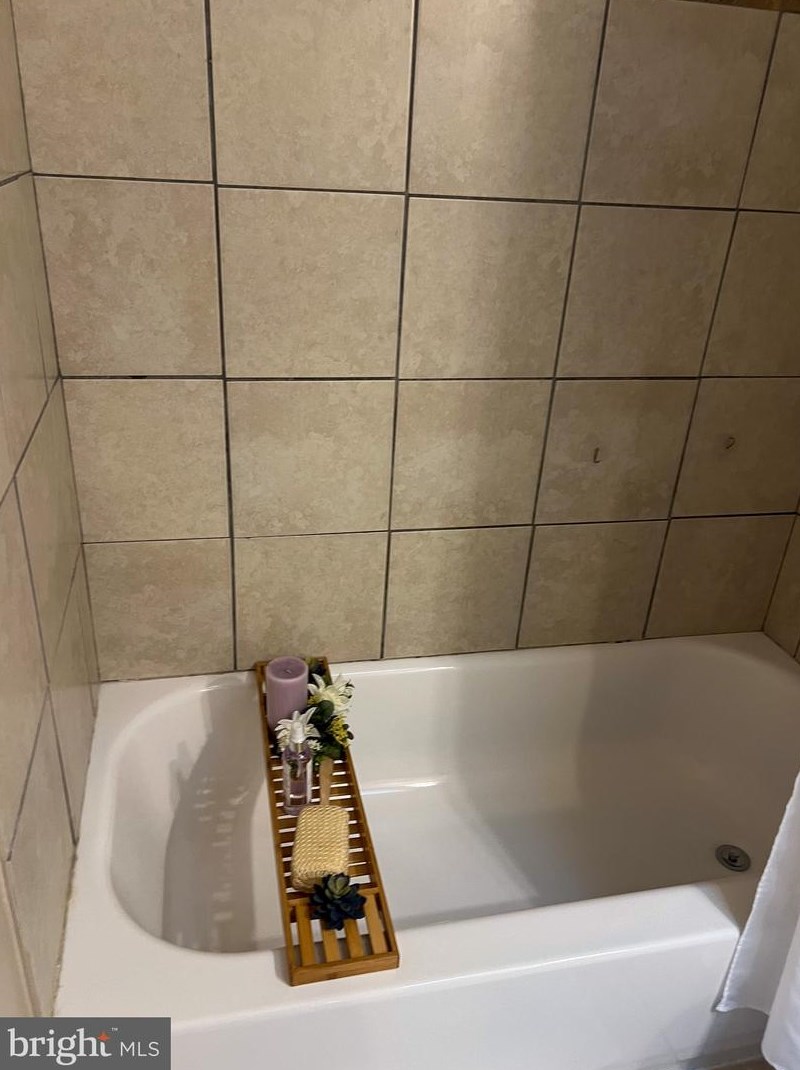 7285 Bridgewood Dr, Baltimore MD  21224-1901 exterior