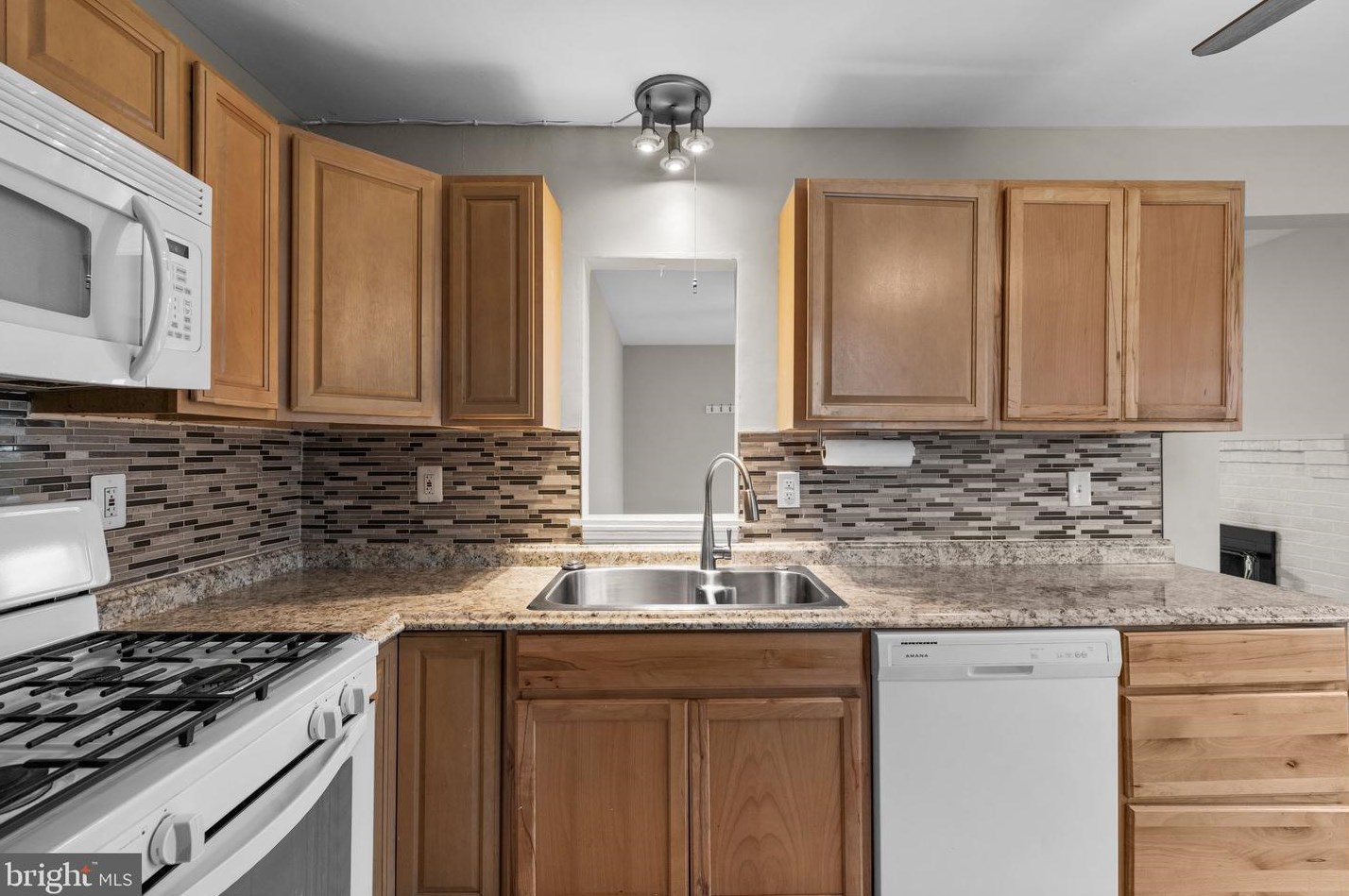 1711 Summit Ave, Baltimore MD  21237-1368 exterior